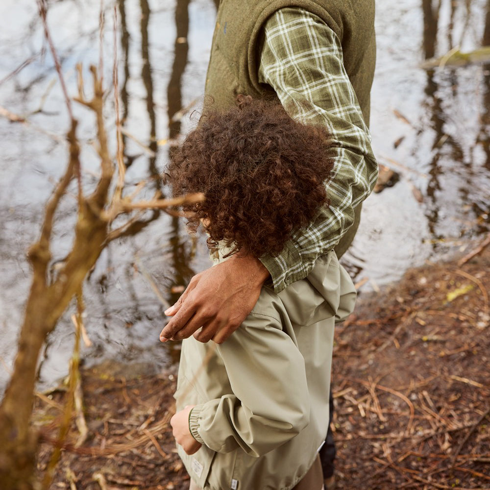 MATERLY letvægtsjakke i teknisk materiale. GRS