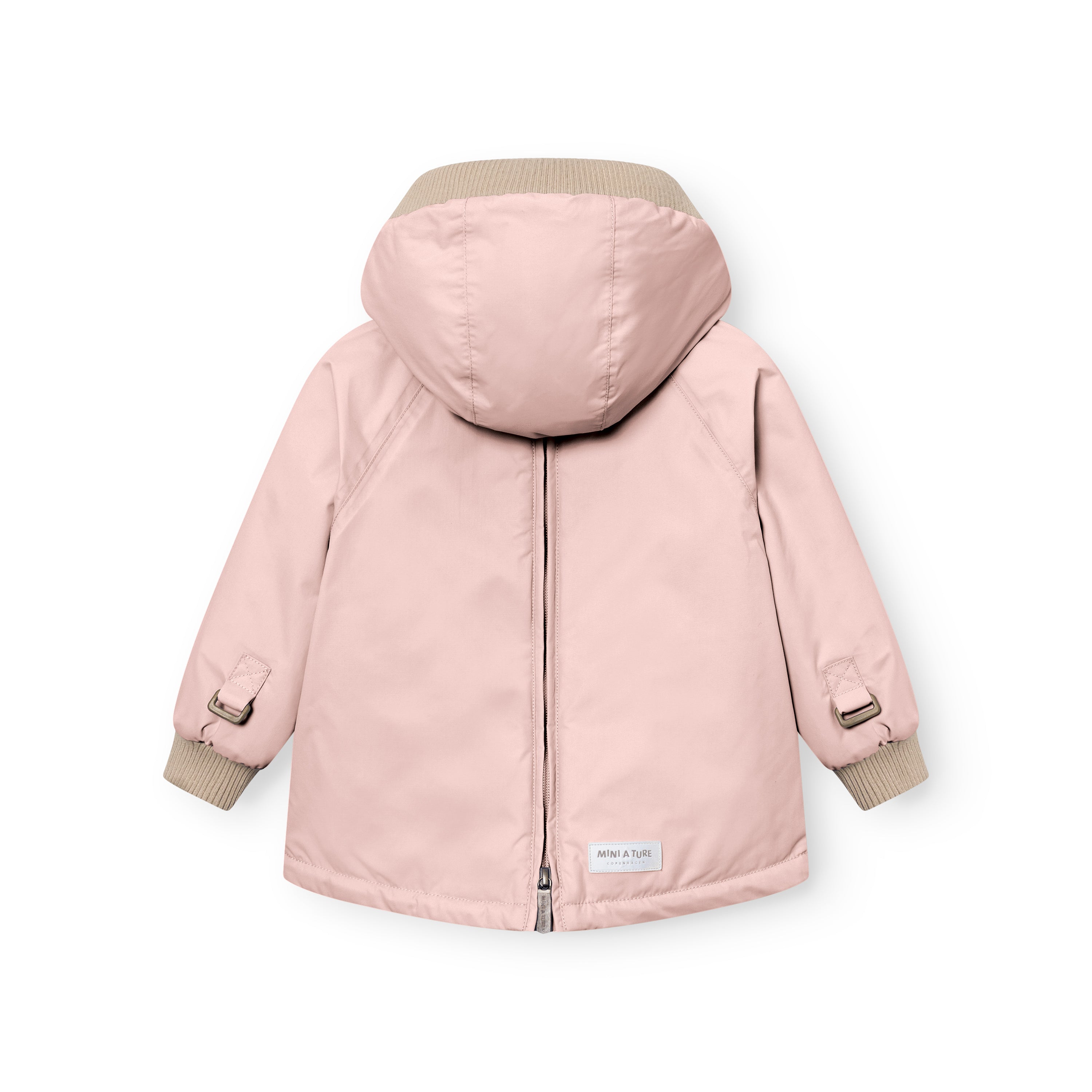MATBABYWEN fleeceforet vinteranorak i støvet rosa, fotograferet bagfra som produktbillede uden model. Den har lukket ryglynlås, en stor hætte med beige ribkant og beige ribmanchetter ved håndleddene. Nederst på ryggen ses MINI A TURE-mærket.