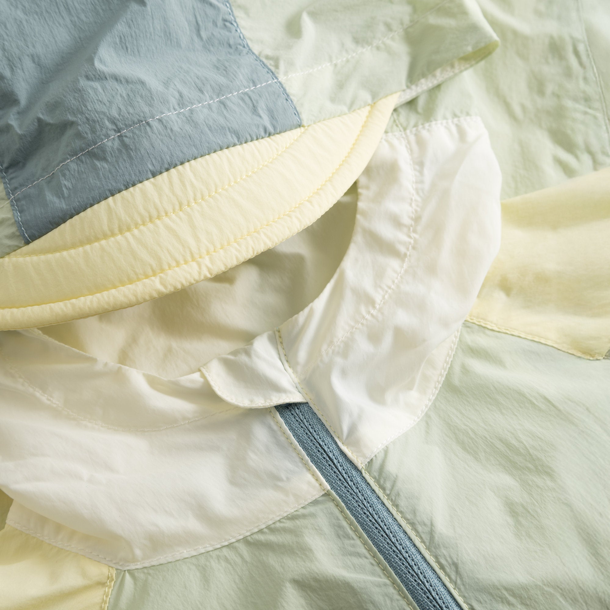 MATMULTI farvet UV jakke. GRS