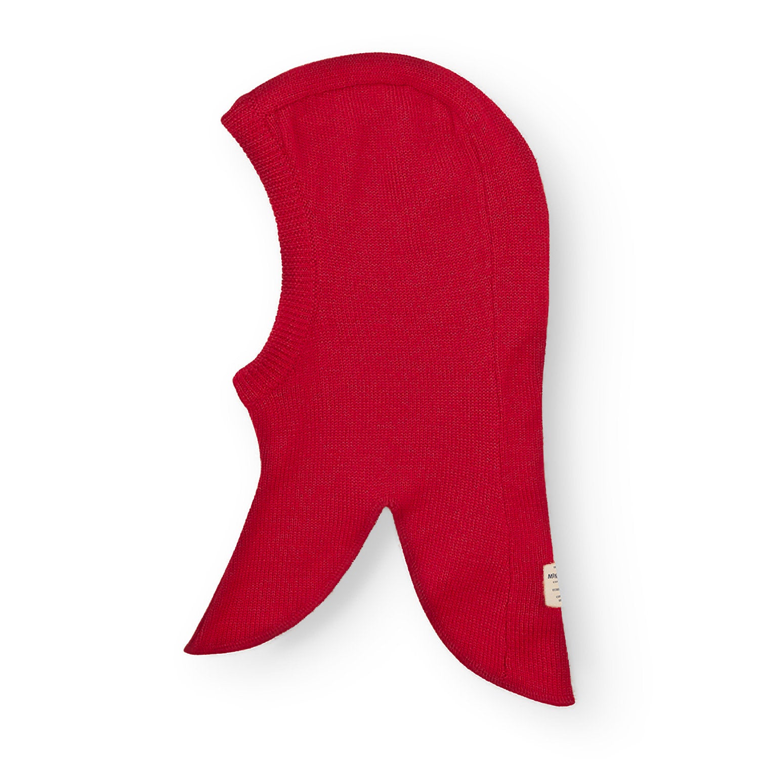 MATKEA let elefanthue i klar rød merinould, fotograferet i halvprofil mod hvid baggrund. Her fremgår den glatte strikstruktur, den ribstrikkede ansigtsåbning og de to spidse skulderflapper med MINI A TURE-label på den højre flap tydeligt.